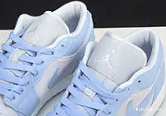 LOW JORDAN BLUE AIR UNIVERSITY 1 WMNS 0701